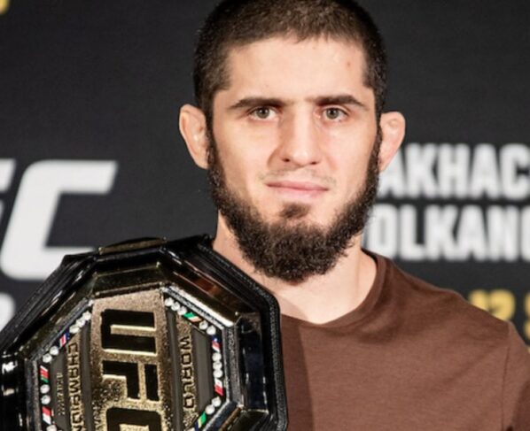 Islam Makhachev dá continuidade ao legado de Khabib Nurmagomedov no peso-leve do UFC