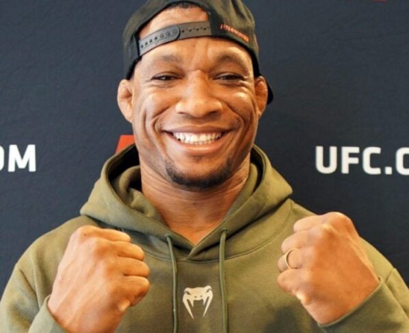 Jailton Malhadinho integra a elite do peso-pesado do UFC