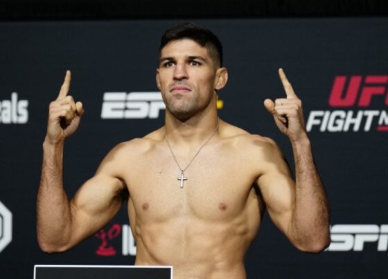 Vicente Luque na pesagem oficial do UFC Vegas 78.