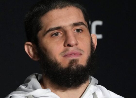 Islam Makhachev dá continuidade ao legado de Khabib Nurmagomedov no peso-leve do UFC