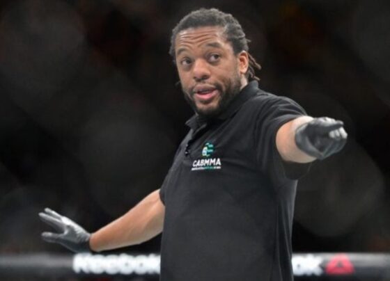 Herb Dean é um dos árbitros mais experientes do MMA.