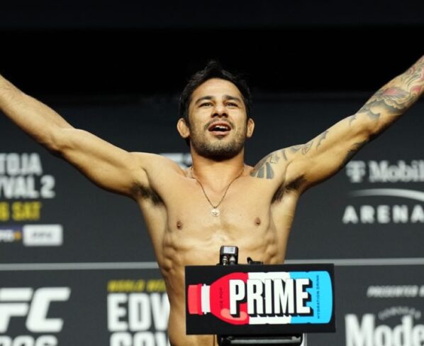 Alexander Pantoja integra a elite do peso-mosca do UFC