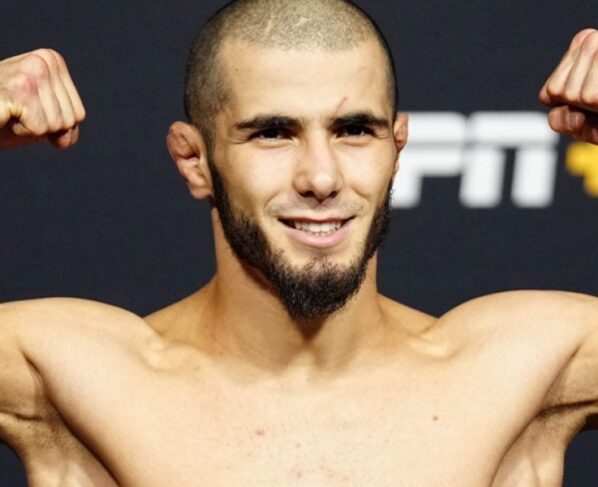 Muhammad Mokaev integra a elite do peso-mosca do UFC