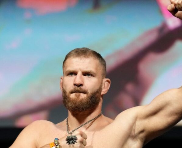 Jan Blachowicz é ex-campeão dos meio-pesados do UFC