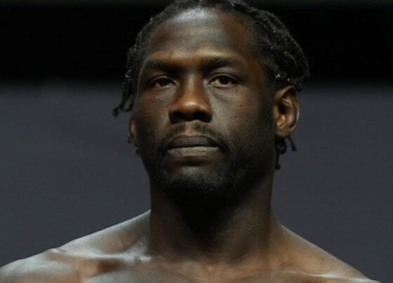 Jared Cannonier se encontrou ao atuar no peso-médio do UFC