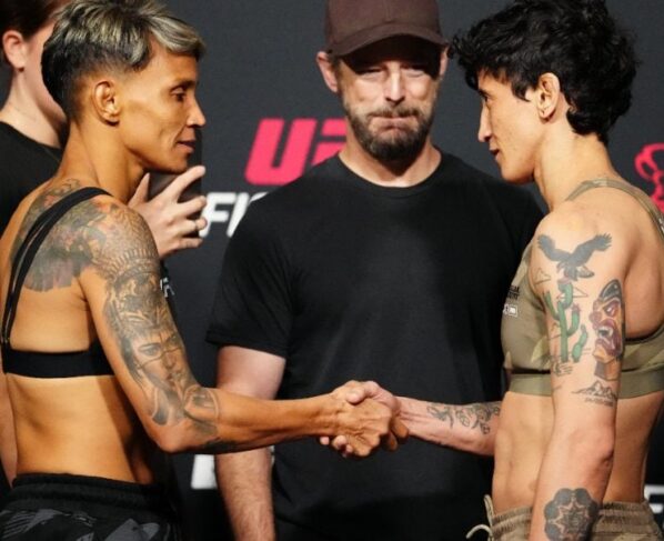 Amanda Lemos e Virna Jandiroba se cumprimentam antes do UFC Vegas 94