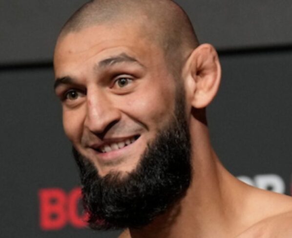 Khamzat Chimaev mudou dos meio-médios para o peso-médio do UFC