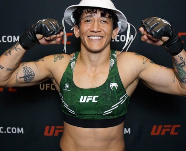 Virna Jandiroba integra a elite dos palhas do UFC